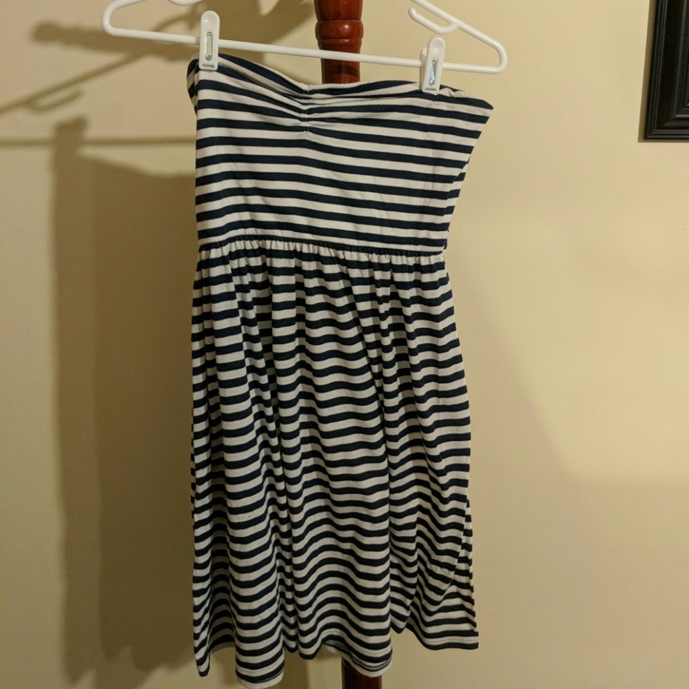 Strapless dress